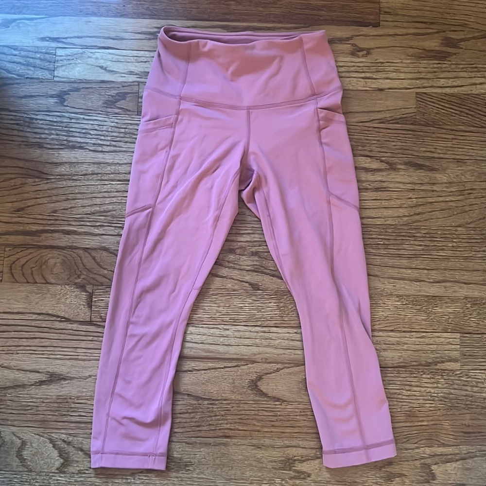 Pink yoga leggings